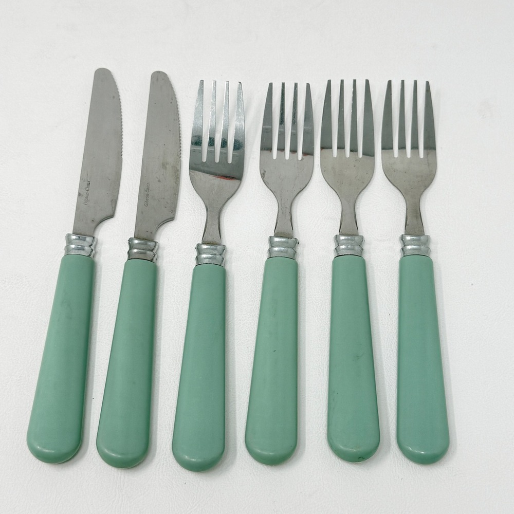 Gibson Green Plastic Flatware 4 Dinner Forks + 2 Knives Smooth Handle READ